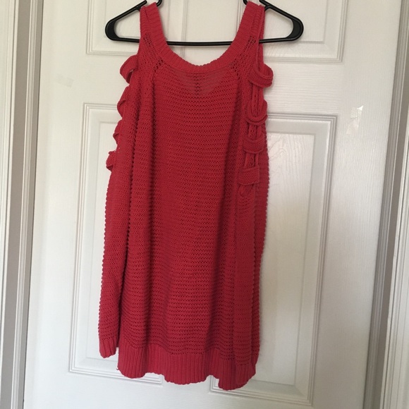 Nollie Sweater - Picture 7 of 7